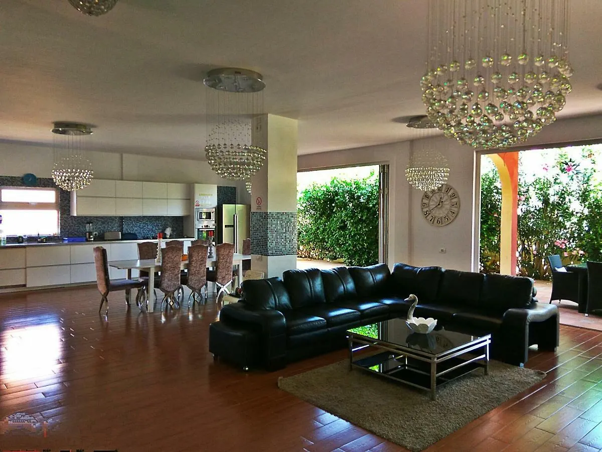 Casa Viera Villa Buzanada